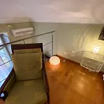 Julius Apartment *